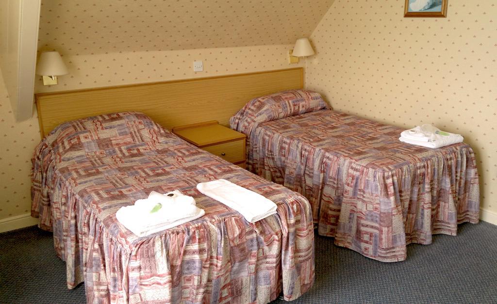 Madeira Hotel Falmouth Room photo